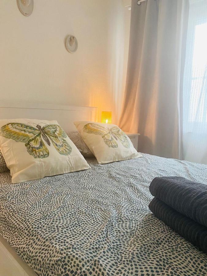 Joli Appartement Intra-Muros อาวีญง ภายนอก รูปภาพ