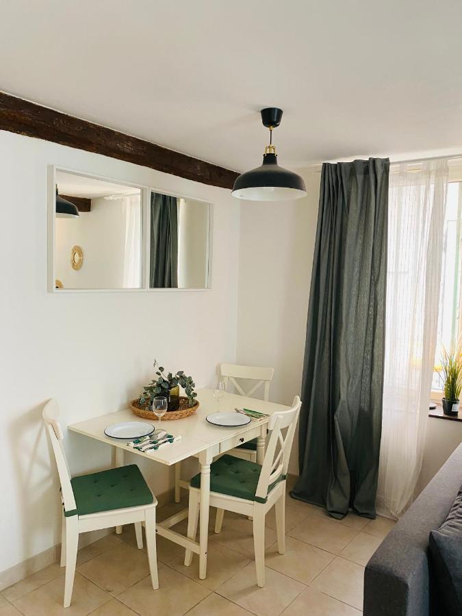 Joli Appartement Intra-Muros อาวีญง ภายนอก รูปภาพ